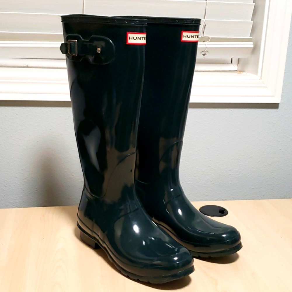 HUNTER TALL GREEN BOOTS EXCELLENT CONDITION SZ 11